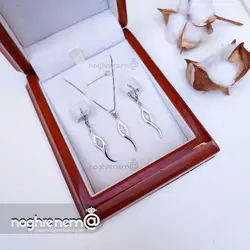 نیمست نقره گیسوان