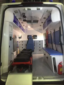 آمبولانس دیزلی جک مدل سان ری - شرکت تعاونی 6599 بهداشتی درمانی حضرت ابوطالب (ع)