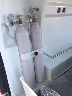 آمبولانس ون وانا ایران خودرو دیزل - شرکت تعاونی 6599 بهداشتی درمانی حضرت ابوطالب (ع)