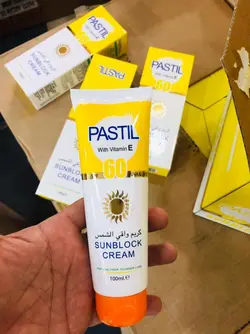 کرم ضدآفتاب، ویتامین ای و آبرسان پاستیل - لوازم آرایشی تسنیم