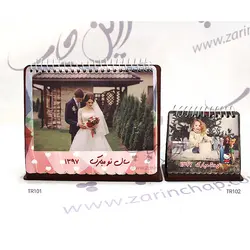 تقویم رومیزی پارچه‌ای ۵ و ۱۳ برگی با پایه MDF مدل TR101