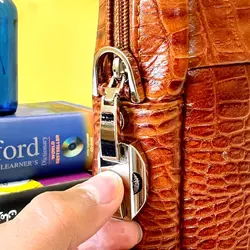 کیف اداری مردانه چرم طبیعی گاوی بیورا مدل eez34