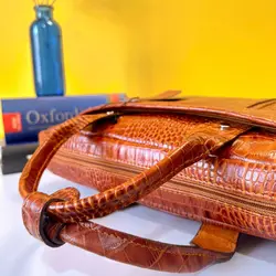 کیف اداری مردانه چرم طبیعی گاوی بیورا مدل eez34