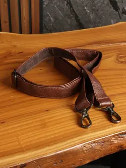 کیف اداری مردانه چرم صنعتی بیورا مدل eez50