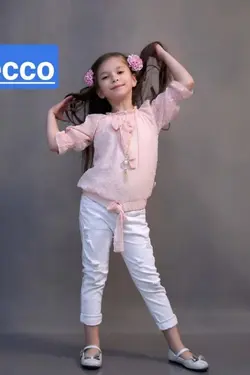 شومیز یقه کش پاپیونی پارچه خالدار - عمده فروشی لباس بچه‌گانه اکوبازار