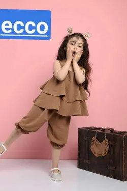 سه تیکه سارافون شلوارک پاپیونی کیف دار ابروبادی - عمده فروشی لباس بچه‌گانه اکوبازار