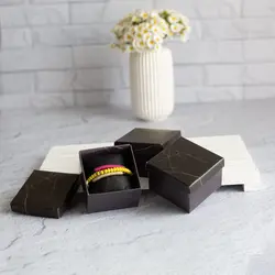 جعبه جواهرات 6 عددی بسته بندی شده مدل پایه بلند سنگی مشکی