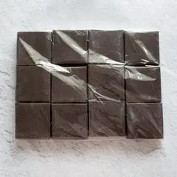 جعبه جواهرات 12 عددی بسته بندی شده مدل پایه کوتاه سنگی مشکی
