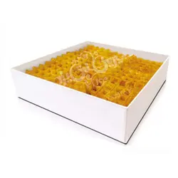 شیرینی پنجره ای (نان منقا)