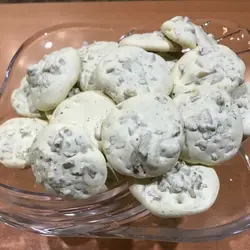 شیرینی پفکی گردویی قزوین