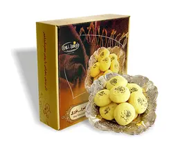 نان برنجی زعفرانی مخصوص حاج نصرالله نوری