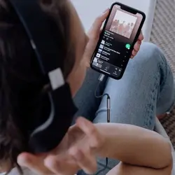 مبدل Aux لایتنینگ یسیدو YESIDO YAU21 طول 5.5 سانتیمتر