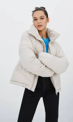 خرید کاپشن پفی زنانه استرادیواریوس کد 129713 | بانی استایل