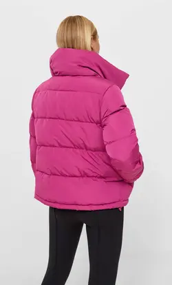 خرید کاپشن پفی زنانه استرادیواریوس کد 129727 | بانی استایل