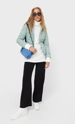 خرید کاپشن پفی زنانه استرادیواریوس کد 127619 | بانی استایل