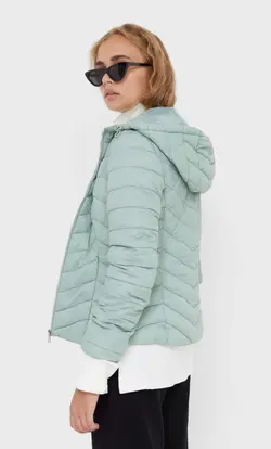 خرید کاپشن پفی زنانه استرادیواریوس کد 127619 | بانی استایل