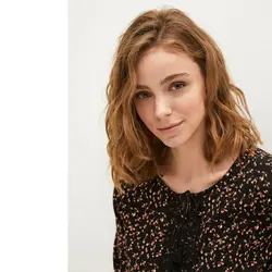 خرید بلوز طرح دار زنانه ال سی وایکیکی کد 86105 | فروشگاه اینترنتی بانی استایل