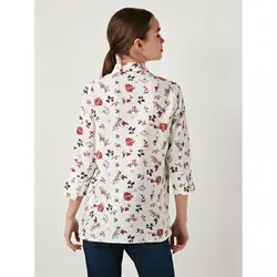 قیمت و خرید شومیز گلدار زنانه ال سی وایکیکی کد 82915 | بانی استایل