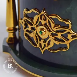 صندوقچه یشم با هلال ماه