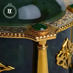 صندوقچه یشم با هلال ماه