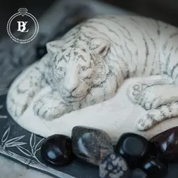 صندوقچه ببر سفید