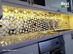 بین کابینتی مثلثی سفید و طلایی آینه ای T363