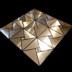 تایل دکوراتیو مثلثی طلایی خشدار T368