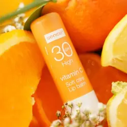 بالم مرطوب کننده لب سنس Sence همراه با ویتامین C و SPF30 حجم 4.3 گرم