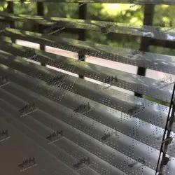 پرده کرکره فلزی آلومینیومی پرفراژ لوزی ۲۵ میلیمتری در ۵رنگ - دیجی پارکت