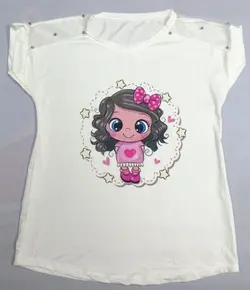 تیشرت سفید طرح Blushing Girl سرشانه تور