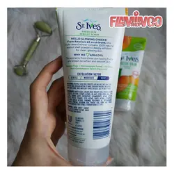 اسکراب زردآلو فرش اسکین سینت ایوز - ST.Ivez FRESH SKIN APRICOT SCRUB