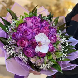 دسته گل بنفشه