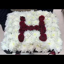 باکس گل حرف H آکادیا