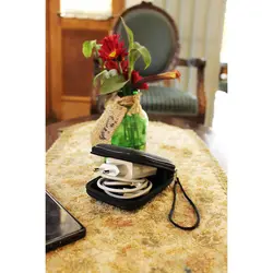 کیف شارژر موبایل و هندزفری مدل CNN-13n9