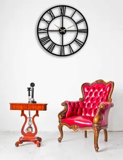 ساعت دیواری طرح کلاسیک