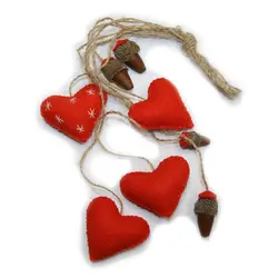 لوازم کادویی آویز قلب و بلوط