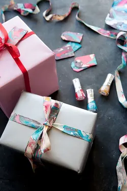 خرید روبان گروگرن ( گلو ) 2/5 سانت طرح دار - خرازی یاس