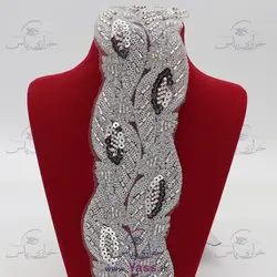 نوار ملیله و پولک دوزی طرح گل نقره ای 7 سانت