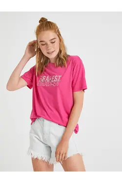 تیشرت یقه خدمه رنگ صورتی زنانه دارای طرح نوشته پولک دوزی کوتون Koton (ساخت ترکیه)