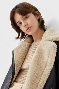 ژاکت چرم مصنوعی مشکی داخل خز زنانه استرادیواریوس Stradivarius (ساخت اسپانیا)