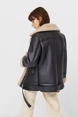 ژاکت چرم مصنوعی مشکی داخل خز زنانه استرادیواریوس Stradivarius (ساخت اسپانیا)