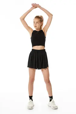 شلوارک ورزشی مشکی زنانه از برند استرادیواریوس Stradivarius (ساخت اسپانیا)