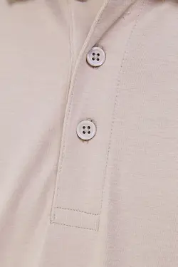 تی شرت یقه دار مردانه رنگ شنی ماسه ای برشکا Bershka (ساخت اسپانیا)