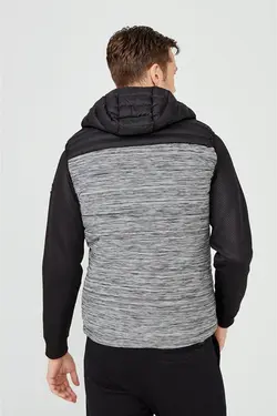 جلیقه بادی جیب دار ضدآب کلاه دار مردانه مشکی آوا Avva (ساخت ترکیه)