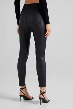 شلوار چرم مصنوعی جذب 5 جیبی زنانه رنگ مشکی برشکا Bershka (ساخت اسپانیا)