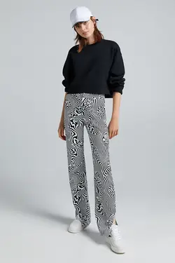شلوار راسته ساتن طرح دار زنانه رنگ سفید برشکا Bershka (ساخت اسپانیا)
