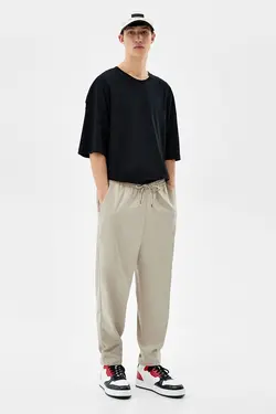 شلوار کلاسیک آجدار گشاد مردانه رنگ کرم برشکا Bershka (ساخت اسپانیا)
