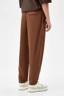 شلوار کلاسیک آجدار گشاد مردانه رنگ قهوه ای برشکا Bershka (ساخت اسپانیا)