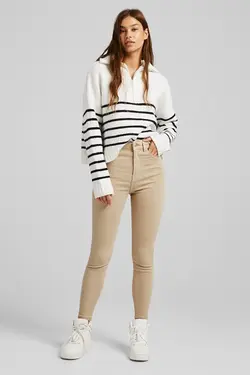 شلوار جذب زنانه رنگ کرم برشکا Bershka (ساخت اسپانیا)
