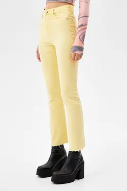 شلوار جین راسته زنانه رنگ نباتی برشکا Bershka (ساخت اسپانیا)